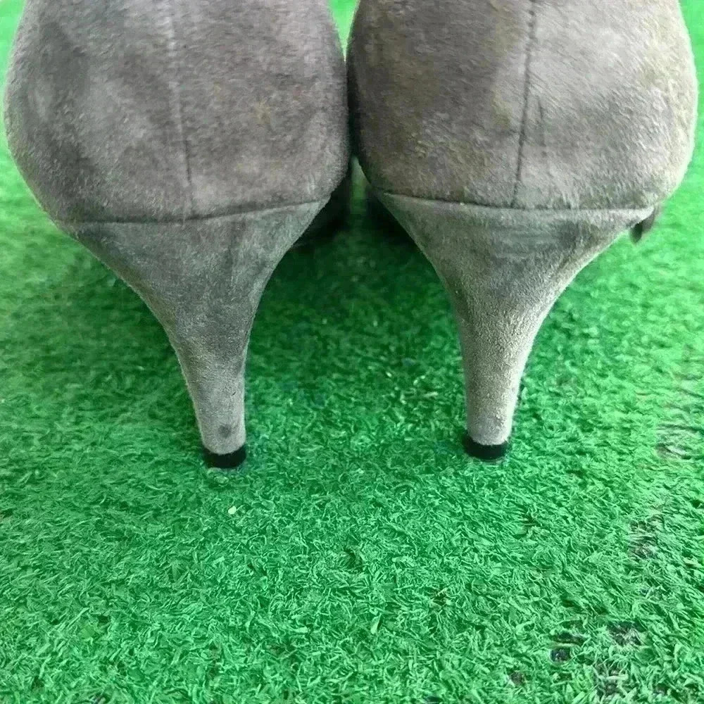 Brian Atwood - Picture 5 of 8